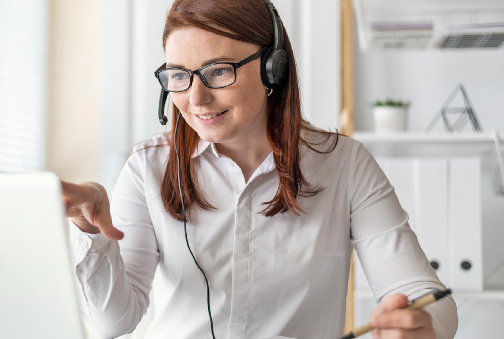 NOV_Onlineshop_Header-Bild_Verbrauchsmaterial_20250509 Erwachsener, Weiblich, Person, Frau, Exekutive